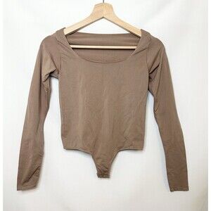 Skims Essential Long Sleeve Scoop Neck Thong Bodysuit Tan Women’s L/XL NEW‎